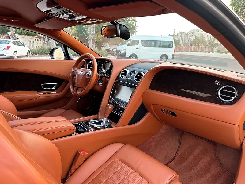 بنتلي كونتيننتال 2012